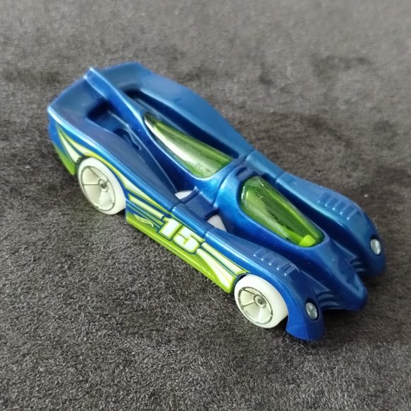 2014 Hot Wheels Power Pistons 15 Mattel - Picture 2 of 7